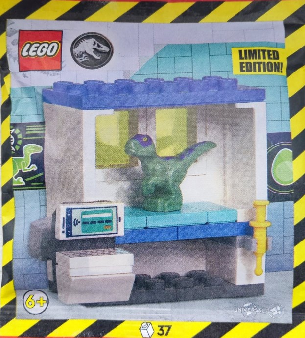 LEGO® Raptor and Laboratory 122404