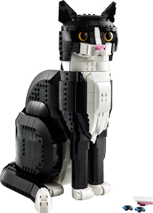 LEGO® Tuxedo Cat 21349