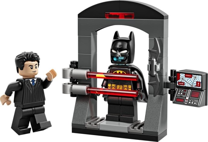 LEGO® Batman: Bruce Wayne and the Batsuit 30726