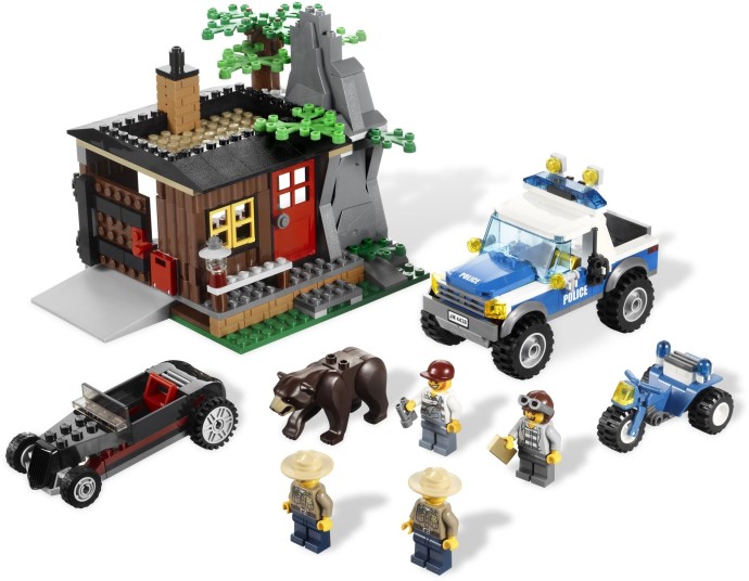 LEGO® Robbers' Hideout 4438