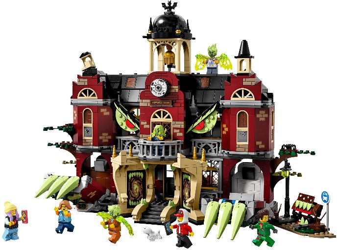 LEGO® Newbury Haunted High School 70425