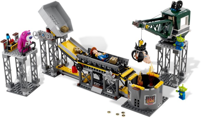 LEGO® Trash Compactor Escape 7596