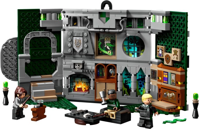 LEGO® Slytherin House Banner 76410